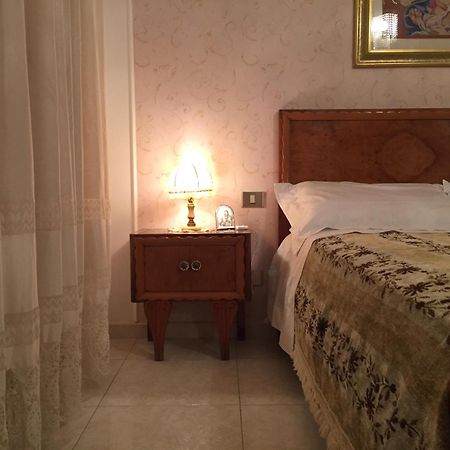 B&B Donna Porzia Trani Extérieur photo